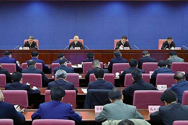 國務(wù)院安委辦、應(yīng)急管理部召開全國煤礦安 全生產(chǎn)工作緊急視頻會議強(qiáng)調(diào) 深刻吸取煤礦重大事故教訓(xùn) 舉一反三抓好風(fēng)險(xiǎn)防控 確保歲末年初安 全形勢穩(wěn)定